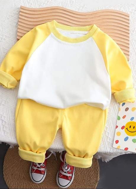 Дитячий костюм молочно-жовтий  (2400)